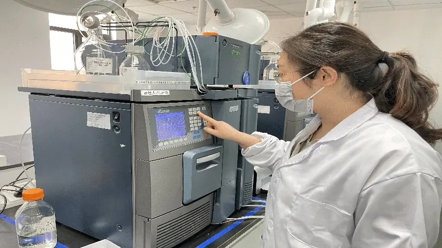 Professional technical experts Professional technical experts